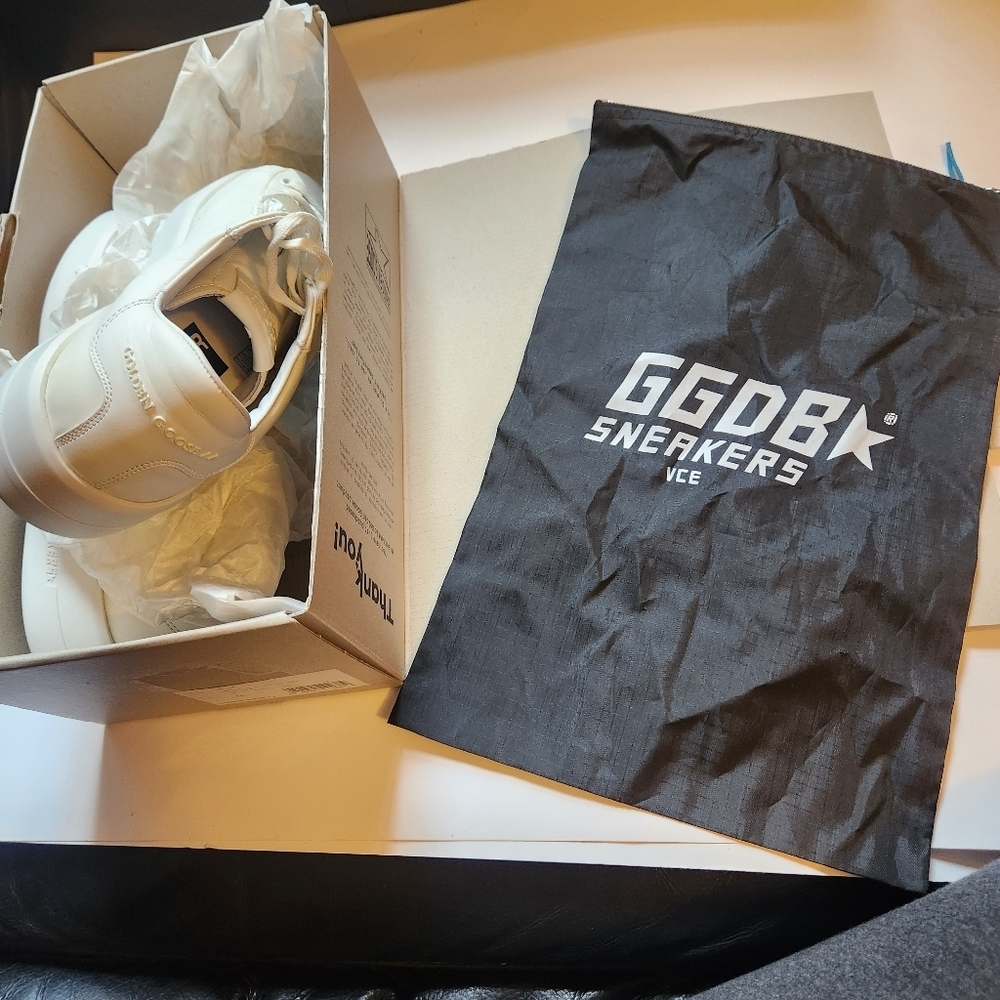 Golden Goose optic white sneakers size 40 BNWB some yellowing of leather - Picture 13 of 13